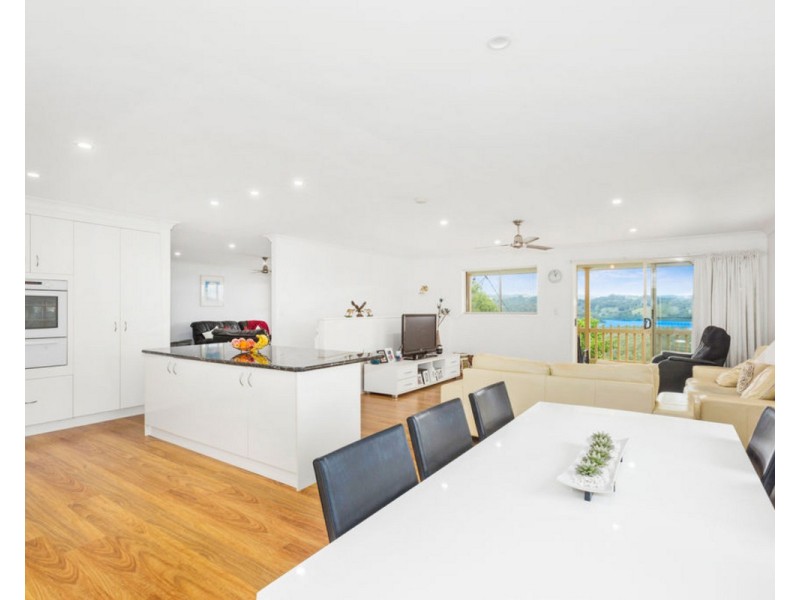 39 Lakeview Parade, Tweed Heads South NSW 2486