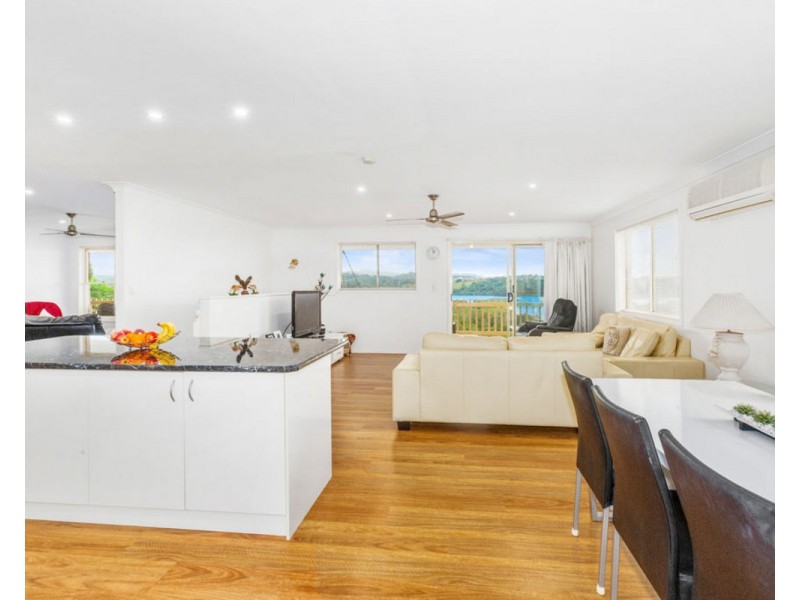 39 Lakeview Parade, Tweed Heads South NSW 2486