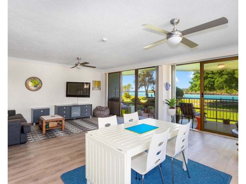 2/20 Endeavour Parade, Tweed Heads NSW 2485