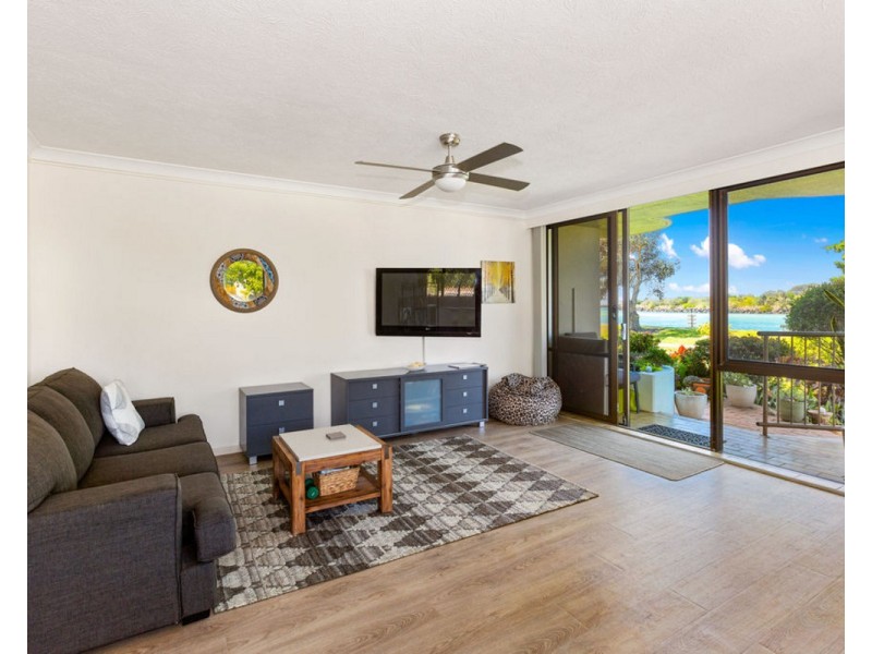 2/20 Endeavour Parade, Tweed Heads NSW 2485
