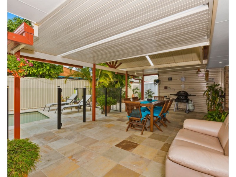 71 Avondale Drive, Banora Point NSW 2486