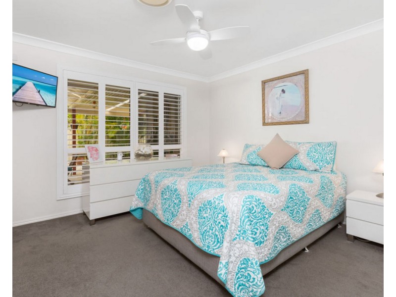 71 Avondale Drive, Banora Point NSW 2486