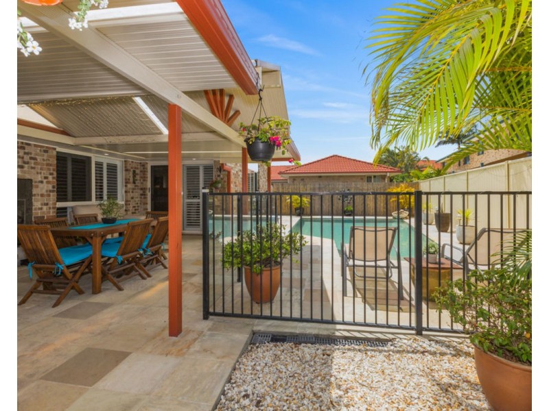 71 Avondale Drive, Banora Point NSW 2486
