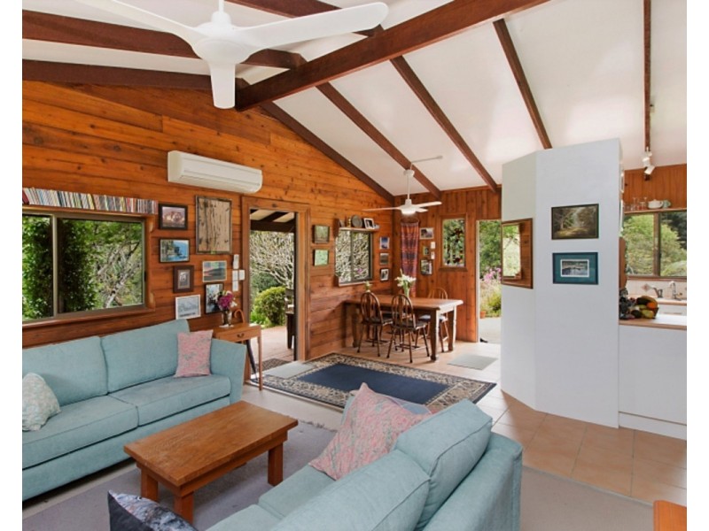 190 Hazelbrook Road, Uki NSW 2484