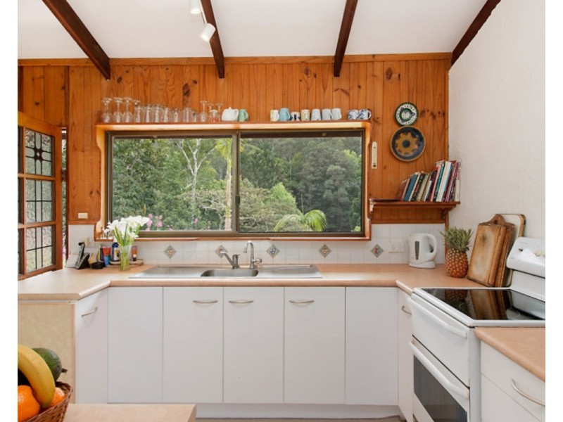 190 Hazelbrook Road, Uki NSW 2484