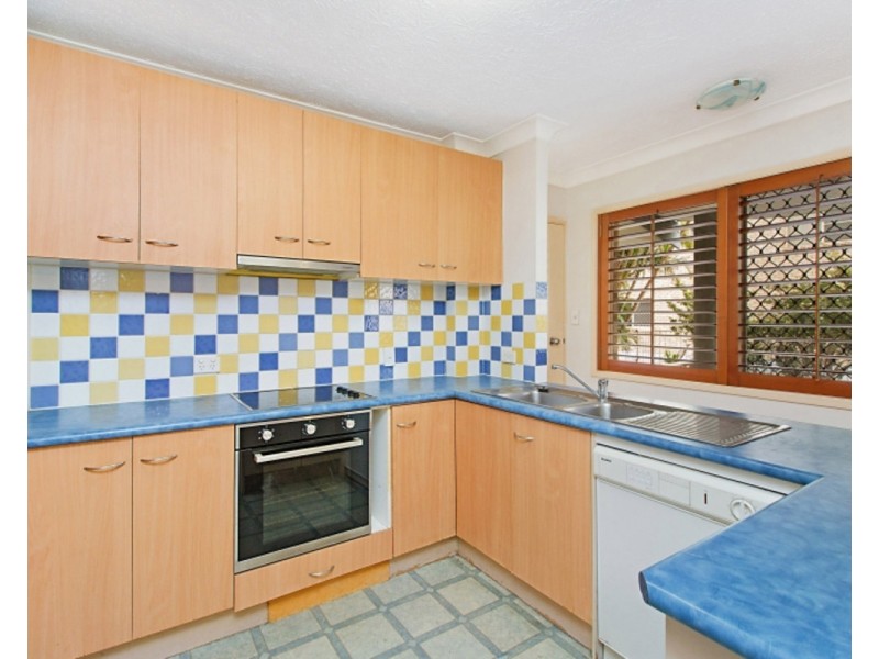 2/90-92 Kennedy Drive, Tweed Heads West NSW 2485