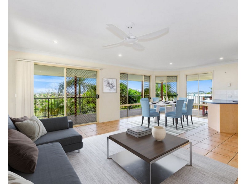 6 Kinross Close, Banora Point NSW 2486