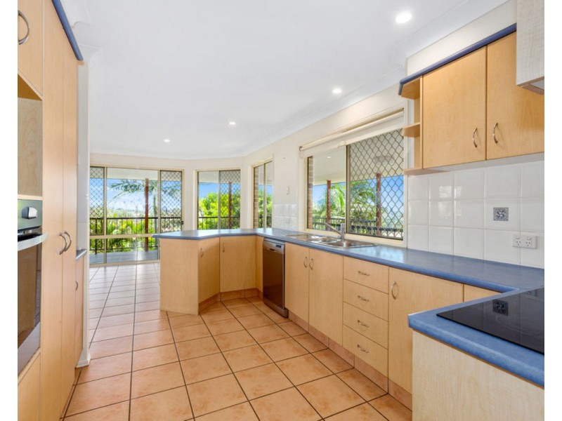 6 Kinross Close, Banora Point NSW 2486