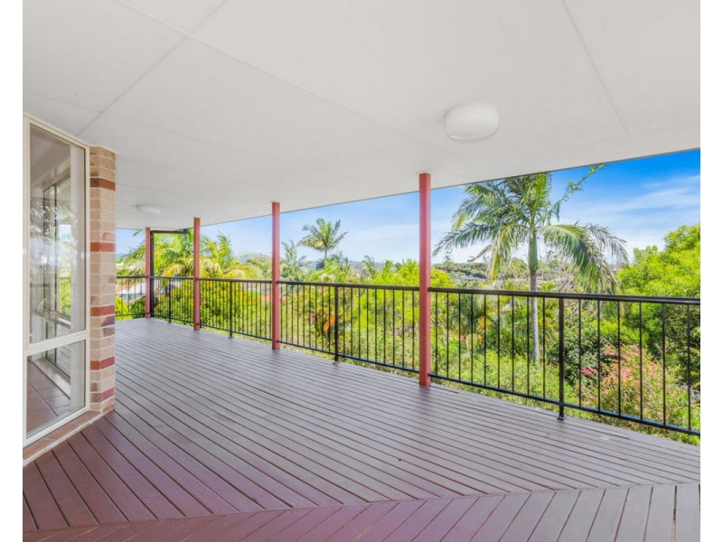 6 Kinross Close, Banora Point NSW 2486