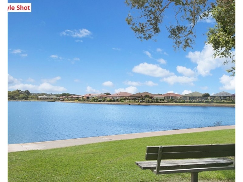 7 Narara Crescent, Banora Point NSW 2486