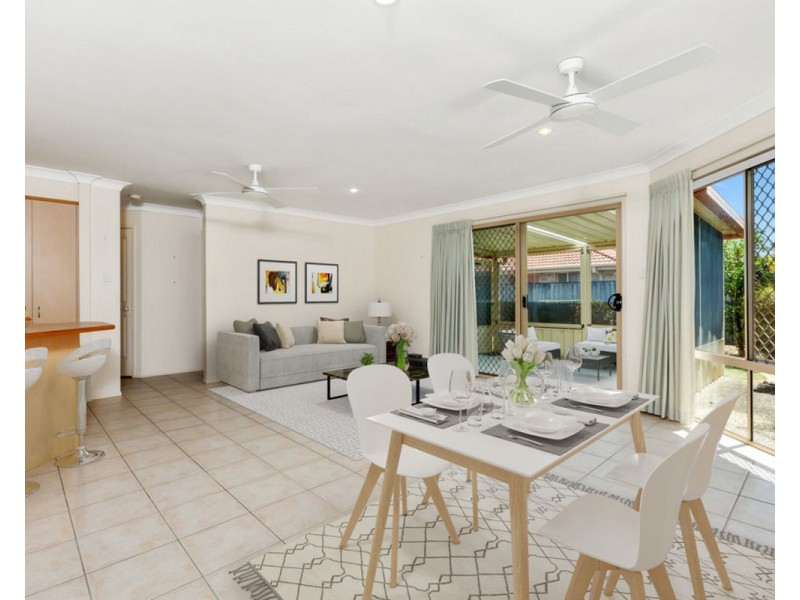7 Narara Crescent, Banora Point NSW 2486
