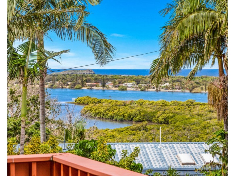 1/11 Allamanda Avenue, Banora Point NSW 2486