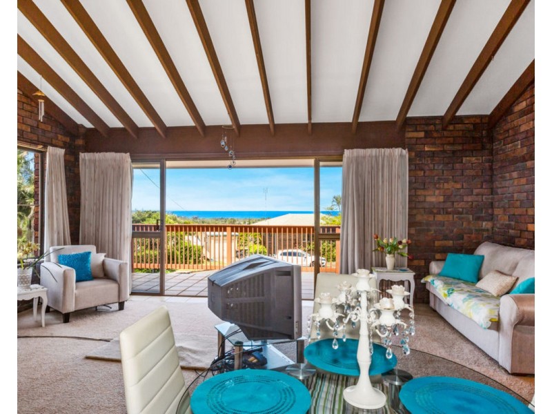 1/11 Allamanda Avenue, Banora Point NSW 2486