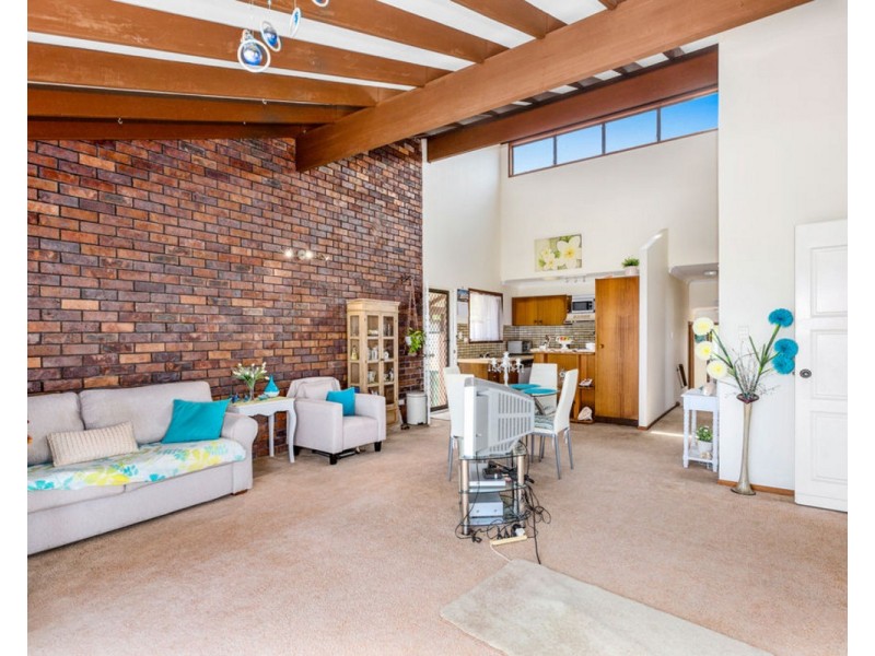 1/11 Allamanda Avenue, Banora Point NSW 2486