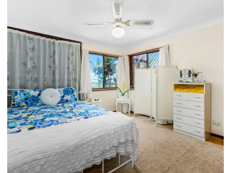 1/11 Allamanda Avenue, Banora Point NSW 2486