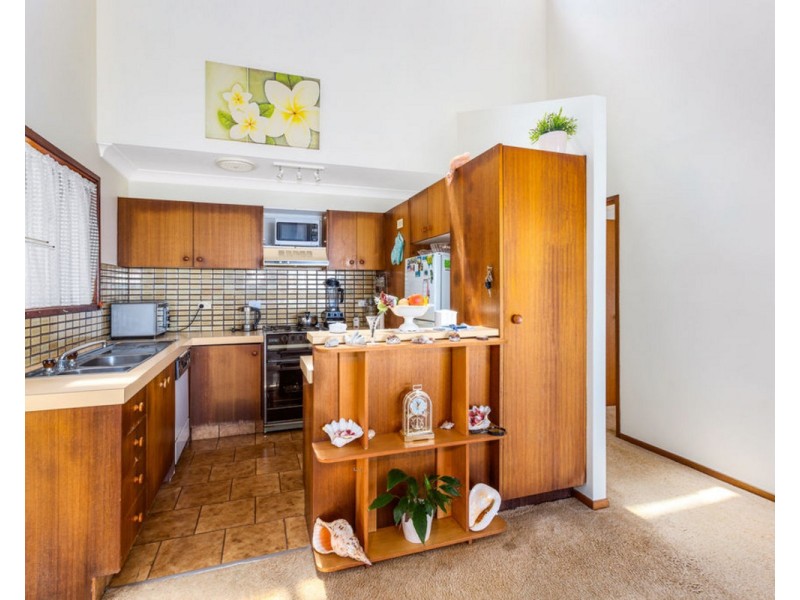 1/11 Allamanda Avenue, Banora Point NSW 2486