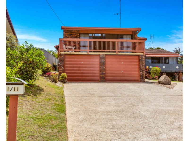 1/11 Allamanda Avenue, Banora Point NSW 2486