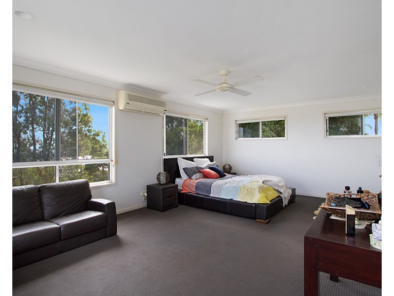 16 Anthony Avenue, Banora Point NSW 2486