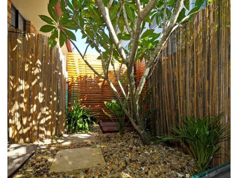 2/13 St Kilda Crescent, Tweed Heads West NSW 2485