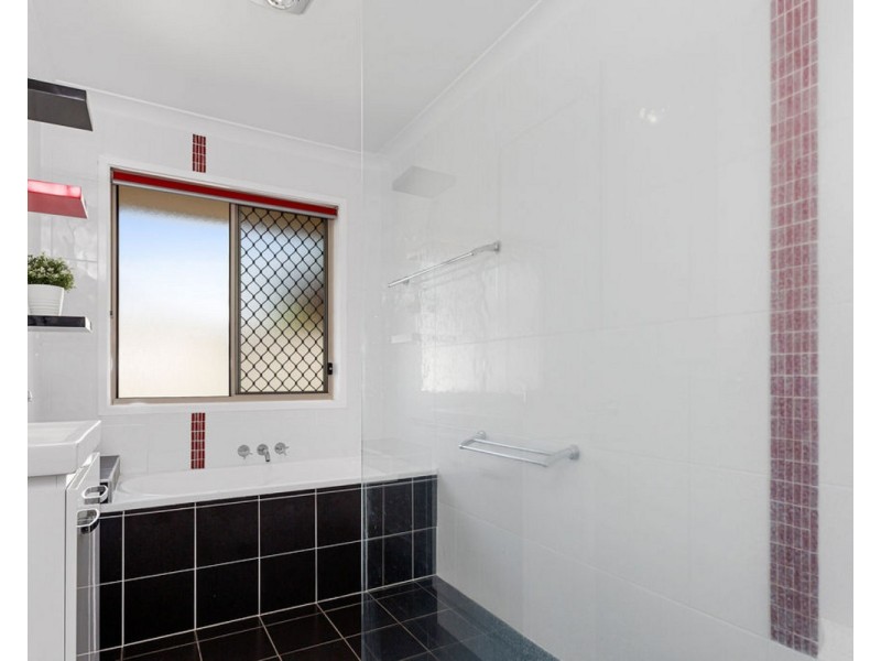 12 Peel Circuit, Tweed Heads South NSW 2486