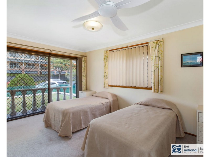 22 Blundell Boulevard, Tweed Heads South NSW 2486