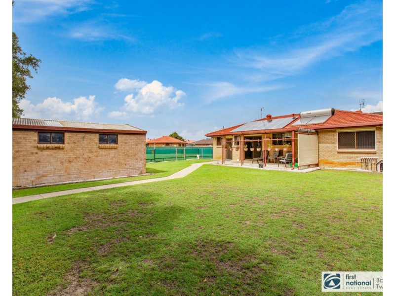 22 Blundell Boulevard, Tweed Heads South NSW 2486