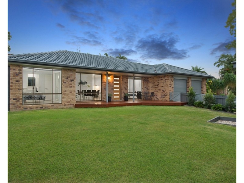 11 Nandina Terrace, Banora Point NSW 2486