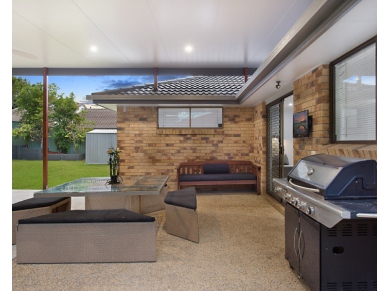 11 Nandina Terrace, Banora Point NSW 2486