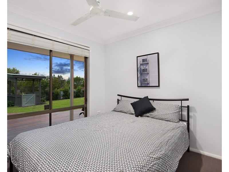 11 Nandina Terrace, Banora Point NSW 2486