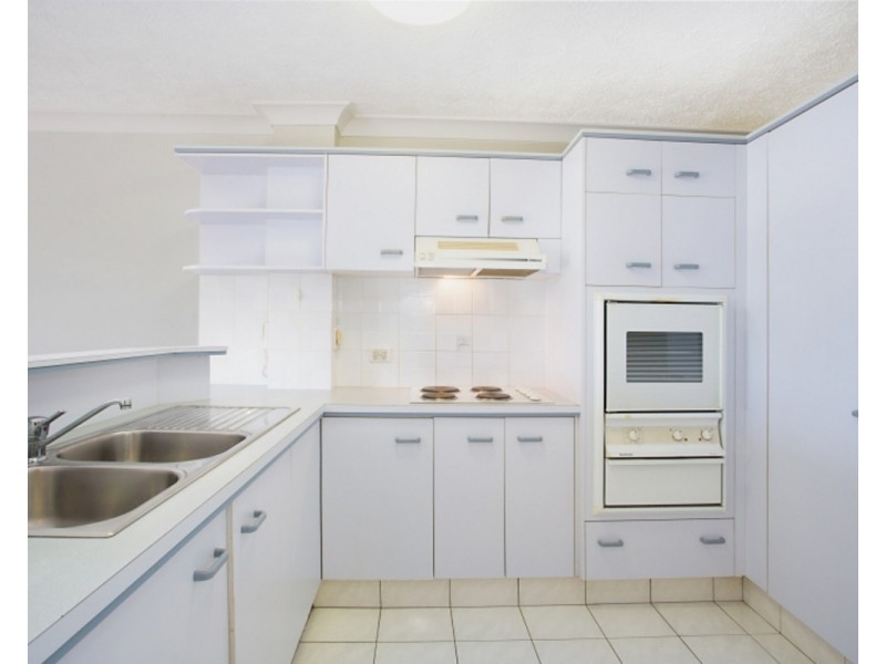 23/9 Ocean Street, Coolangatta QLD 4225