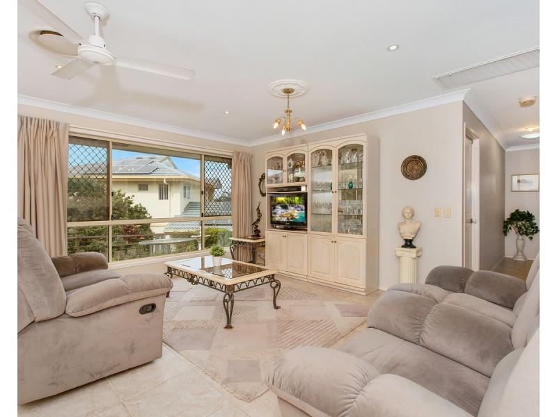 1/5 Burgundy Court, Tweed Heads South NSW 2486
