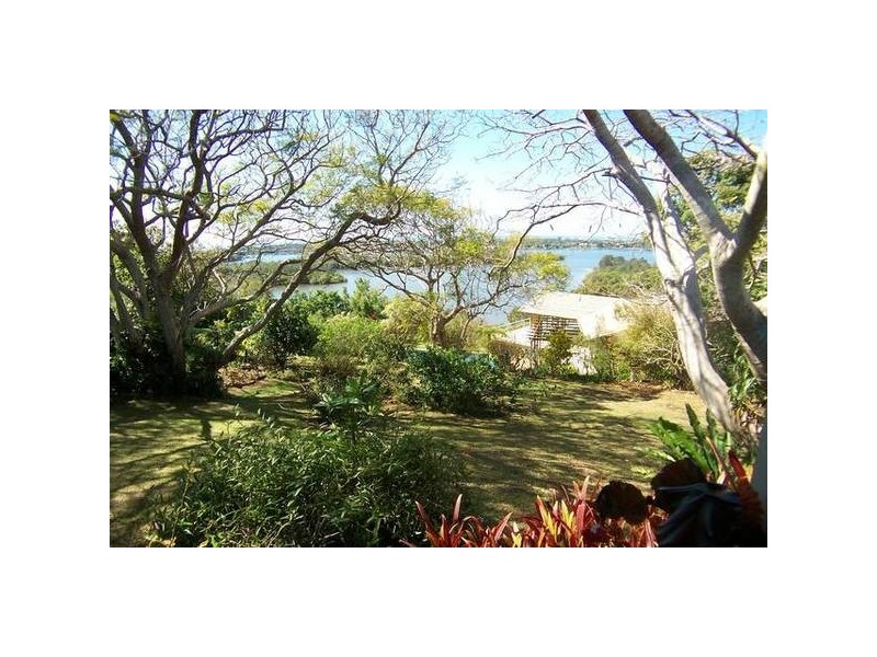 Old Ferry Road, Banora Point NSW 2486