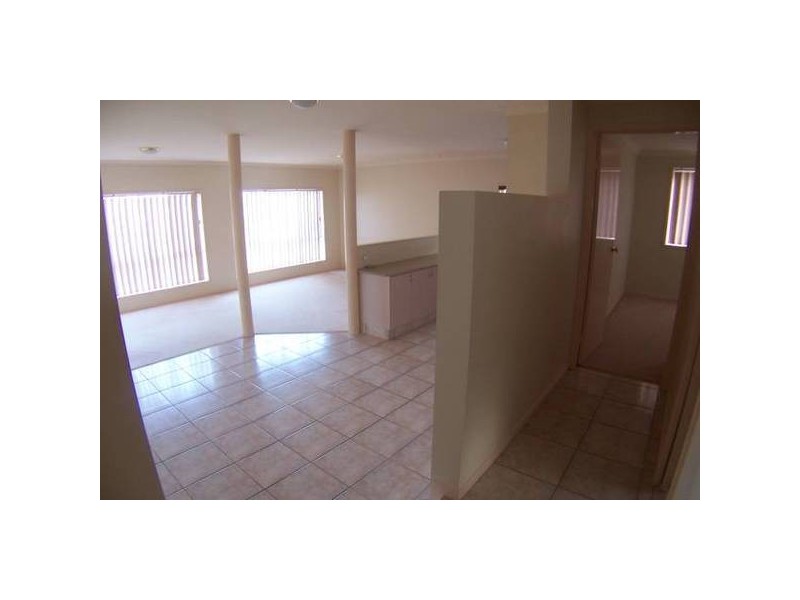 2/7 Sequoia Ct, Banora Point NSW 2486