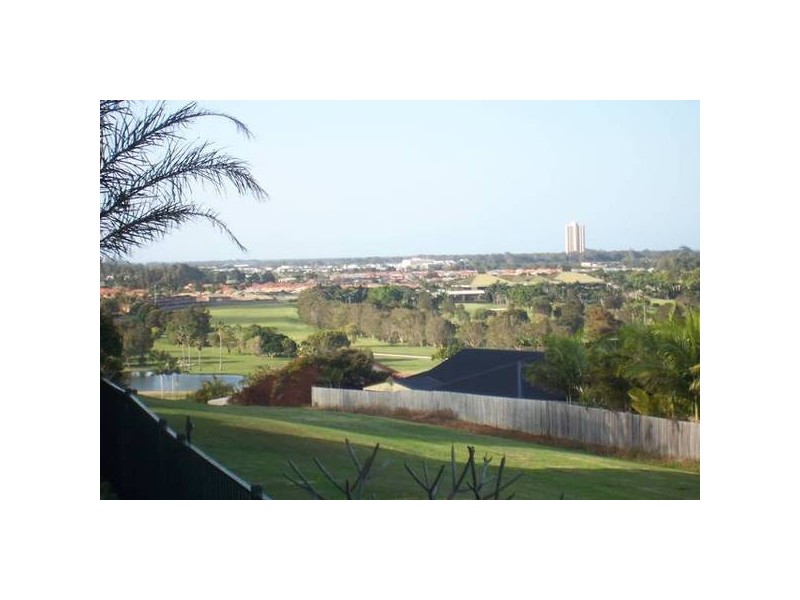 2/7 Sequoia Ct, Banora Point NSW 2486