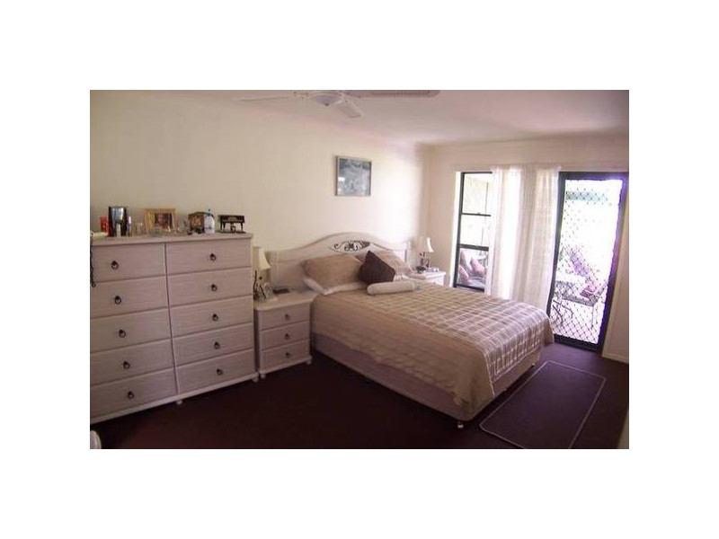 2/30 Honeymyrtle Dr, Banora Point NSW 2486