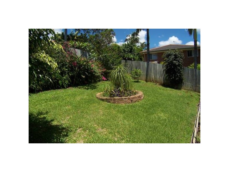 2/30 Honeymyrtle Dr, Banora Point NSW 2486