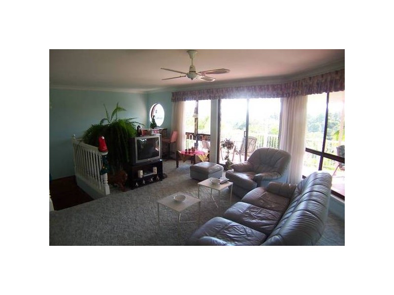 42 Myeerimba Parade, Tweed Heads West NSW 2485