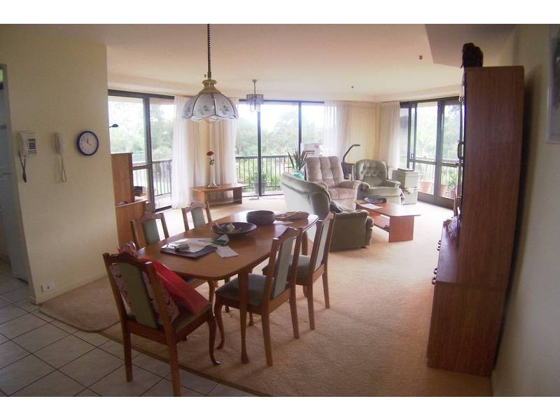 303/22 KIRKWOOD ROAD, Tweed Heads South NSW 2486