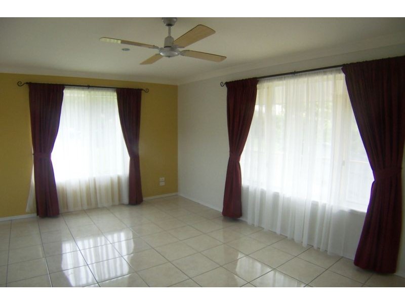 1/6 Dunloy Court, Banora Point NSW 2486