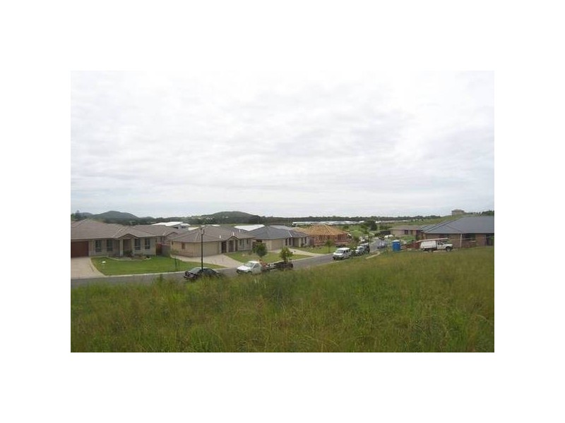 907 Newcastle Dr, Pottsville Beach NSW 2489