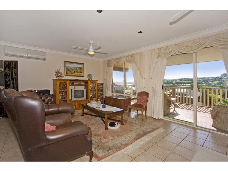 258 Darlington Dr, Banora Point NSW 2486