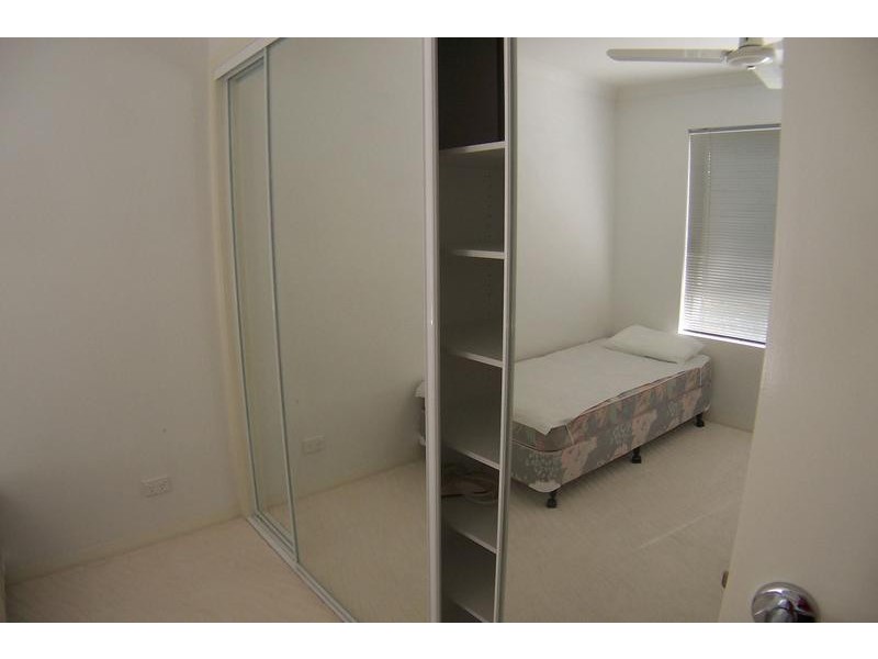 5/50-52 Rutledge Street, Coolangatta QLD 4225