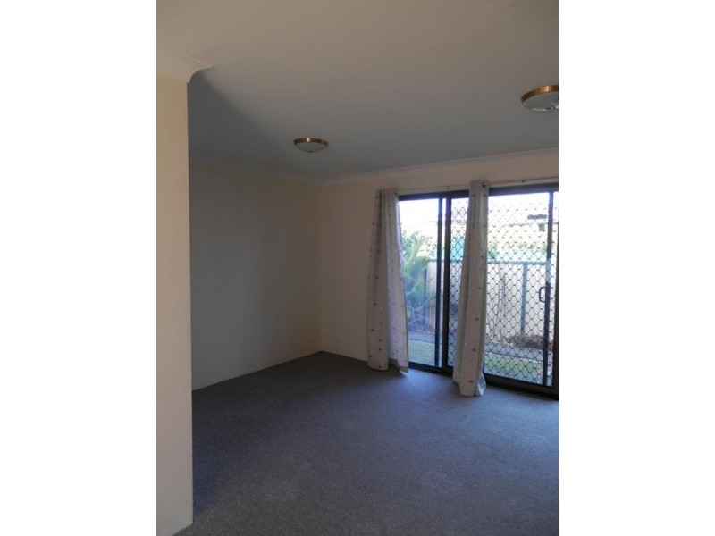 2/15 Honeysuckle Street, Tweed Heads West NSW 2485