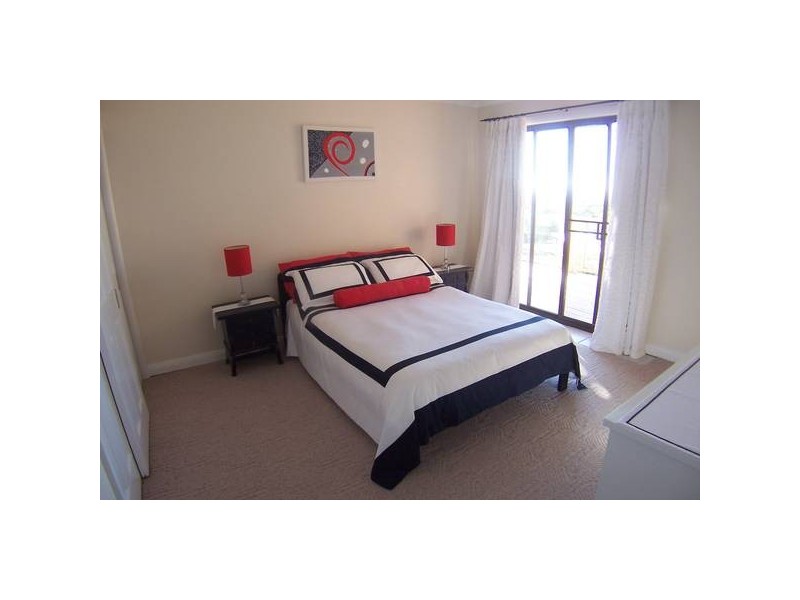 12 Jarrah Crescent, Ocean Shores NSW 2483