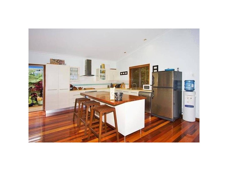 50 Martinelli Ave, Banora Point NSW 2486