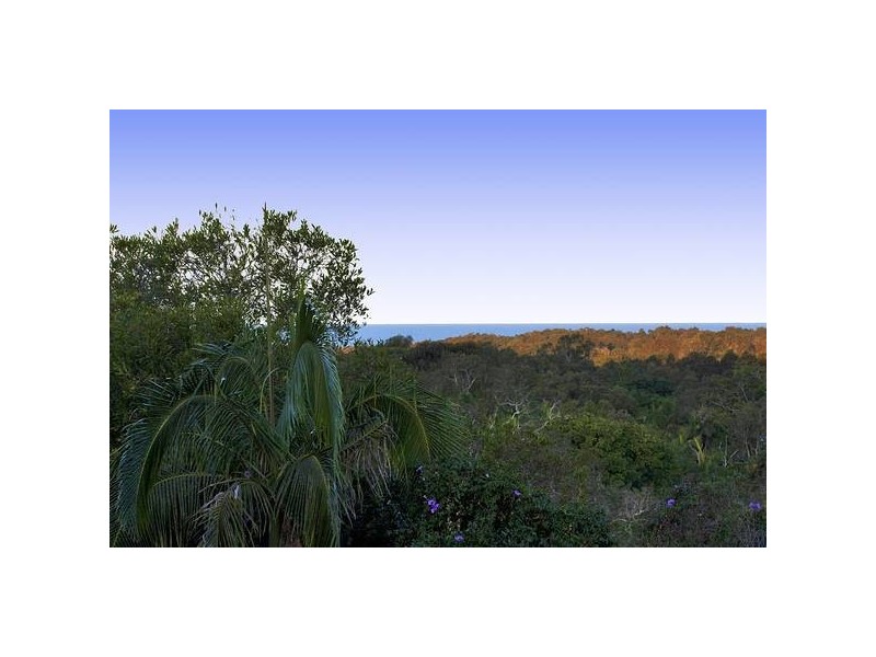 50 Martinelli Ave, Banora Point NSW 2486