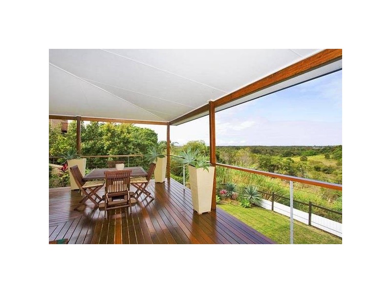 50 Martinelli Ave, Banora Point NSW 2486