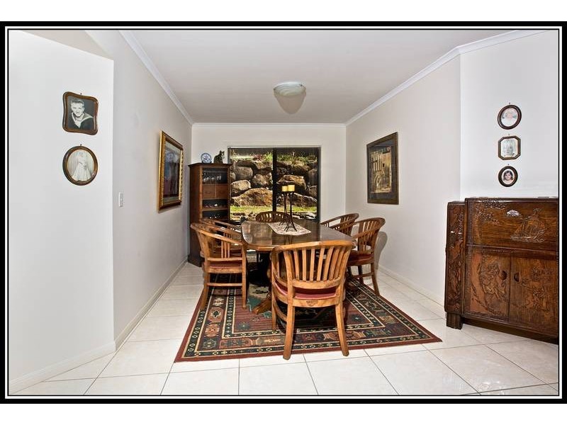 1 Buncrana Terrace, Banora Point NSW 2486