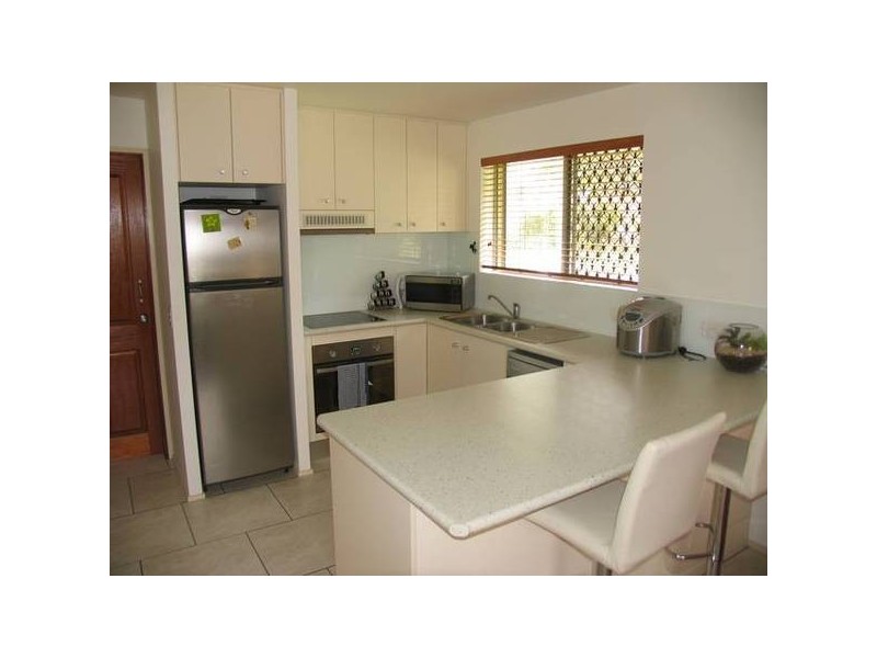 2/6 St Kilda Cres, Tweed Heads West NSW 2485
