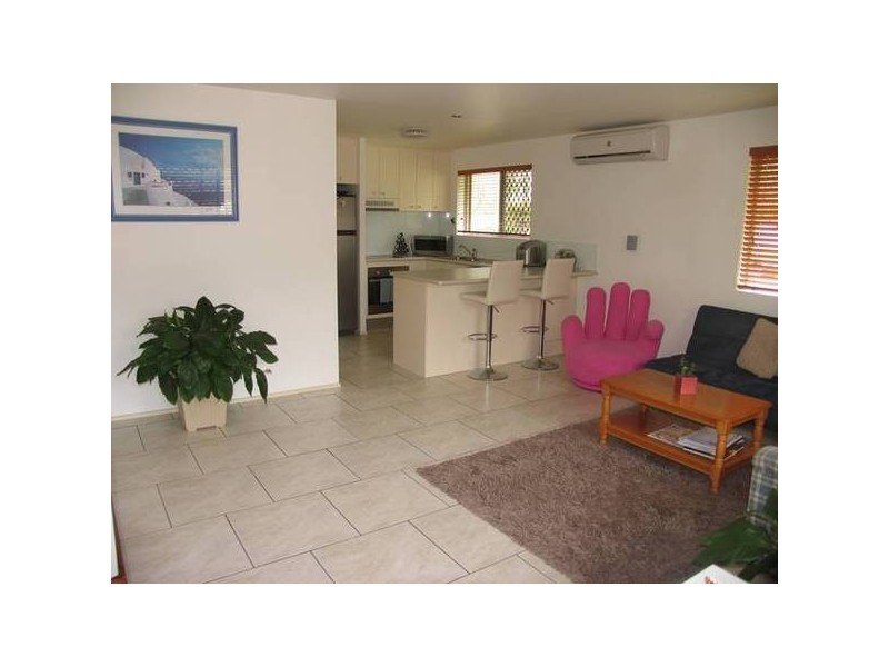 2/6 St Kilda Cres, Tweed Heads West NSW 2485